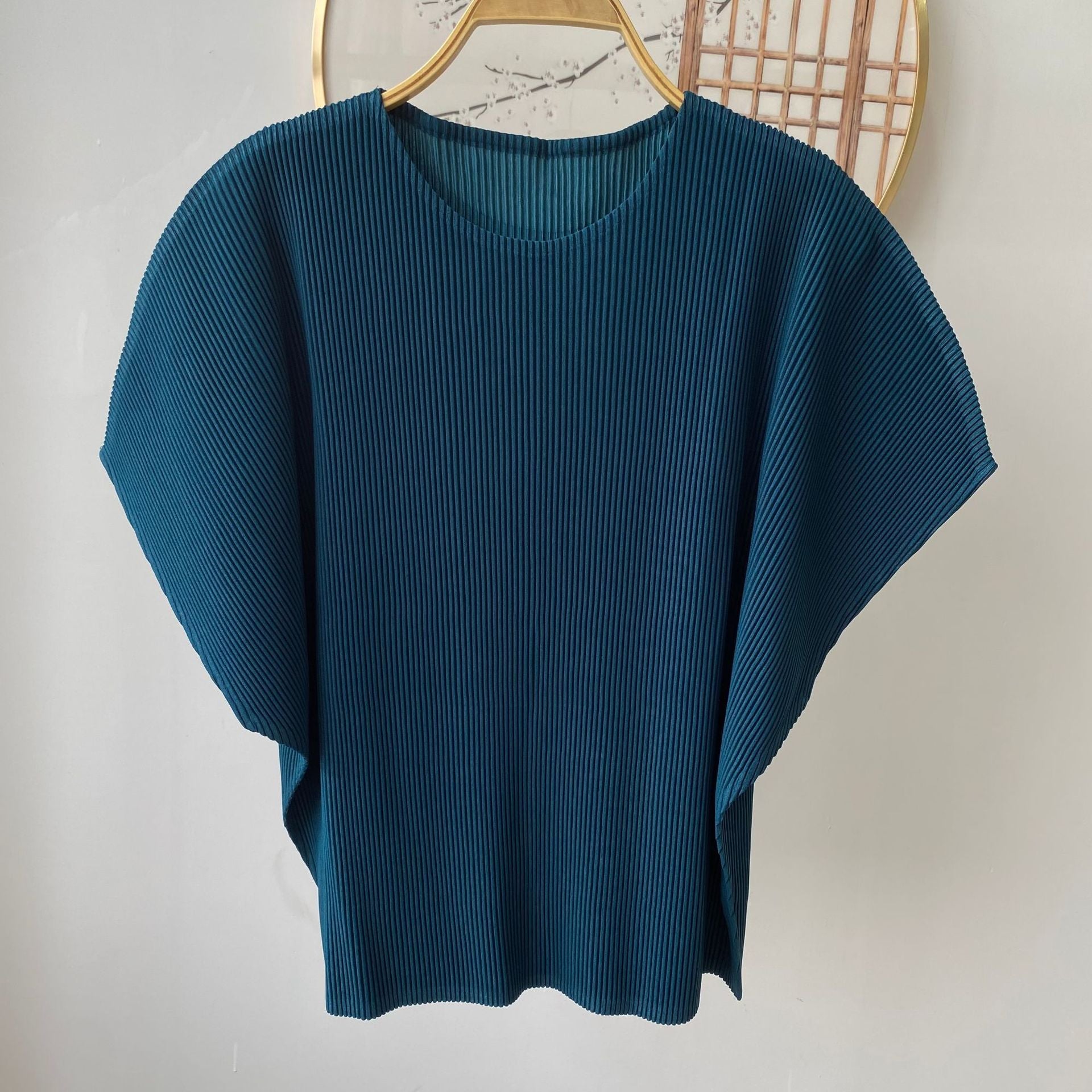 Women’s Pleated Batwing Sleeve T-Shirt – Loose Korean Casual Round Neck Top | Soft Relaxed Short Sleeve Tee EPR