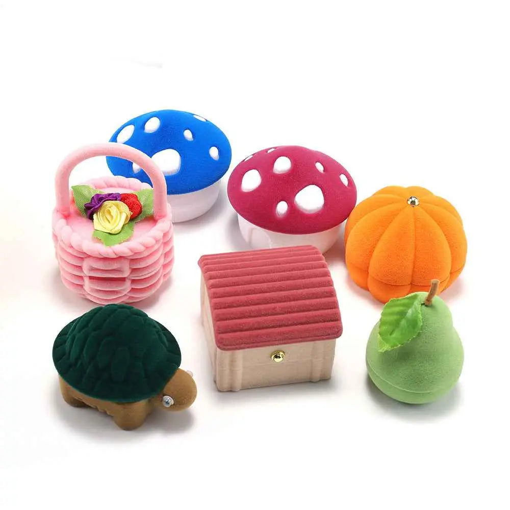 Cute Cartoon Jewelry Box- Plush Flip-Top Ring & Necklace Gift Case | Portable Mini Organizer