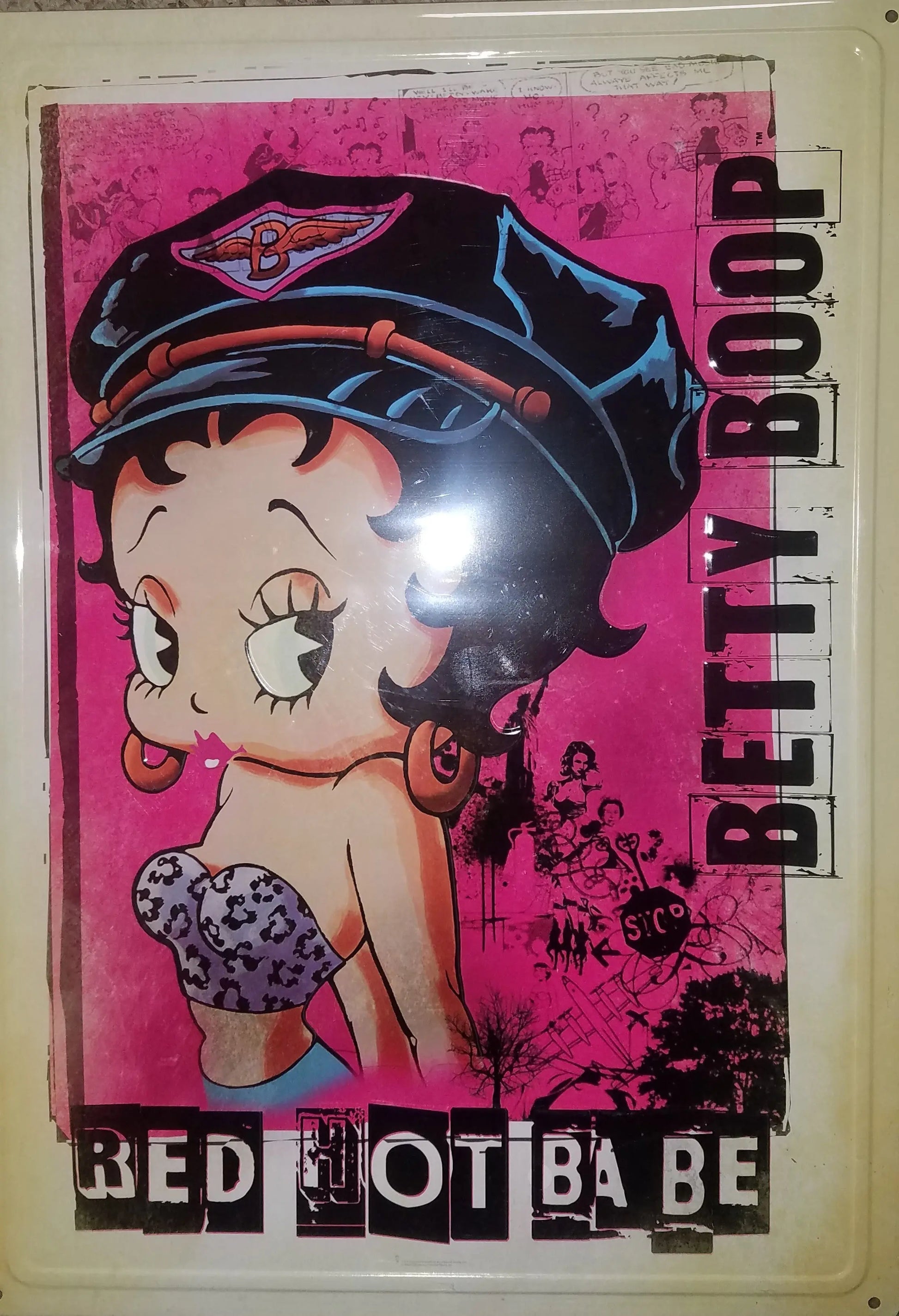 Betty Boop Red Hot Babe Metal Sign – Vintage Nostalgic Wall Décor | Retro Pin-Up Collectible IWGAC