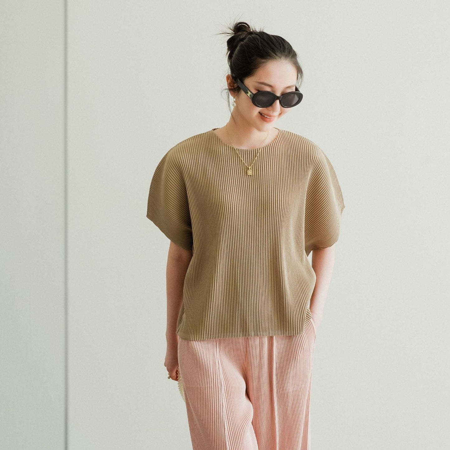 Women’s Pleated Batwing Sleeve T-Shirt – Loose Korean Casual Round Neck Top | Soft Relaxed Short Sleeve Tee EPR