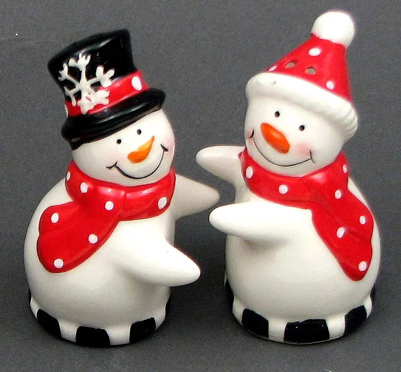 Ceramic Snowman Salt & Pepper Shaker Set – Mr. & Mrs. Snowman Holiday Table Décor EverCharm Gifts