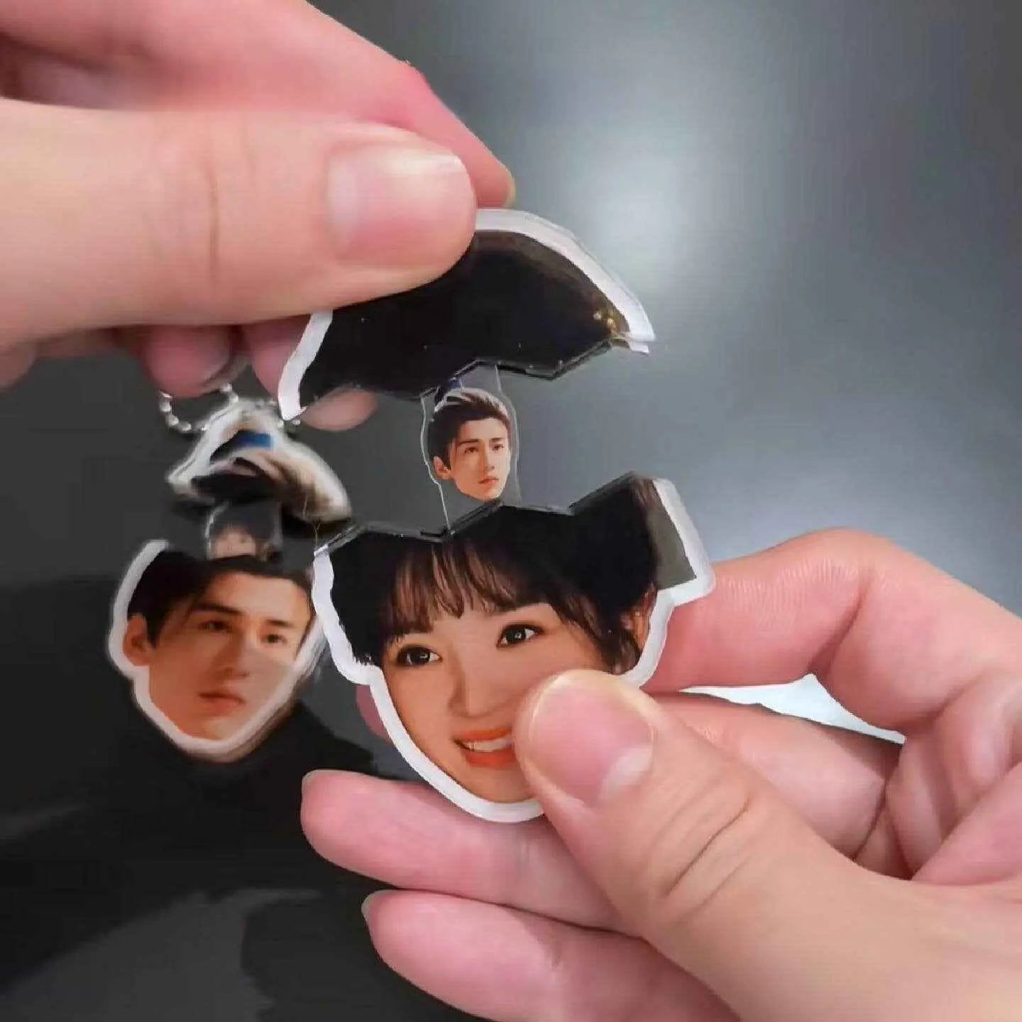 Acrylic Pull-Out Keychain Pendant- Celebrity Fan Merch Charm | Backpack & Gift Accessory