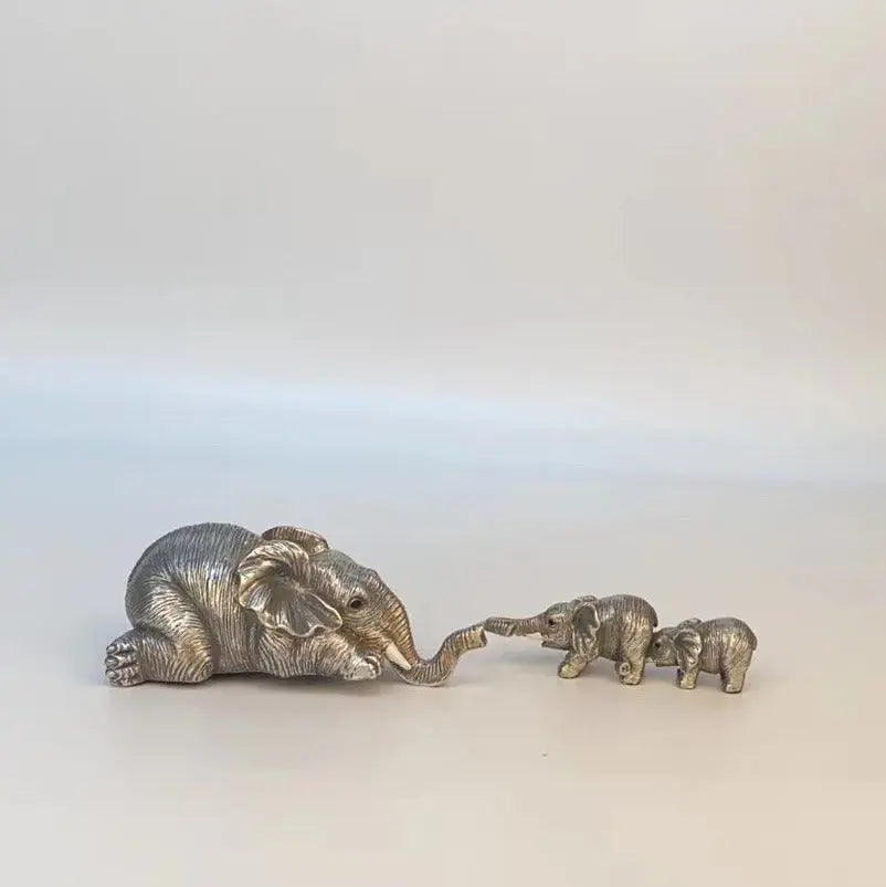 Mother Love Elephant Statue – Resin Decorative Ornament Mother’s Day Gift EPR