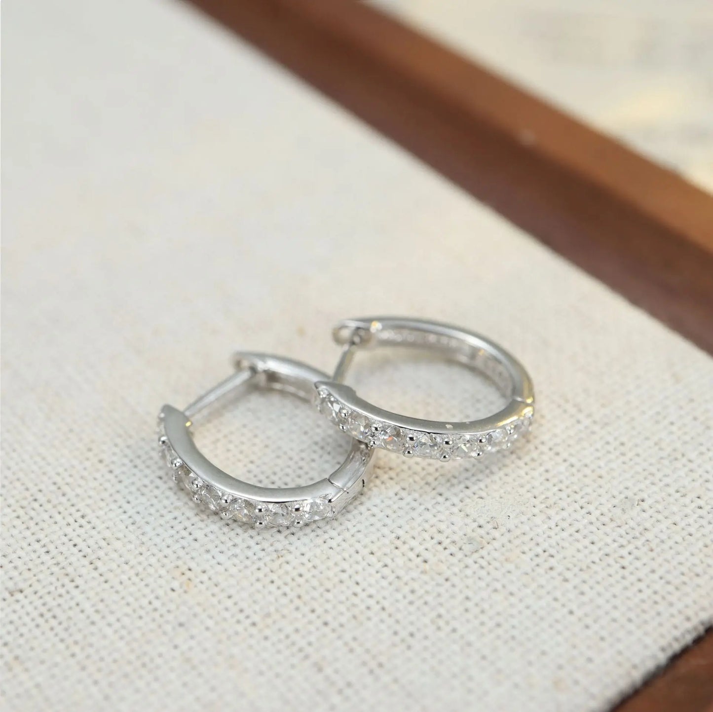 925 Sterling Silver U-Shaped Earrings - Minimalist Geometric Stud Earrings | Elegant White Gold Jewelry for Women TED