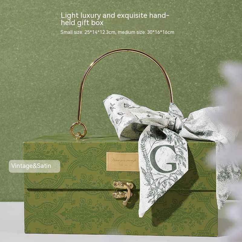 Luxury Matcha Gift Box Set with Scarf – Premium Women’s Gift Set