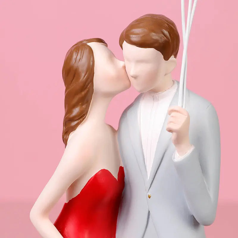 Romantic Couple Balloon Statue – Modern Resin Love Ornament Home Decor CJ