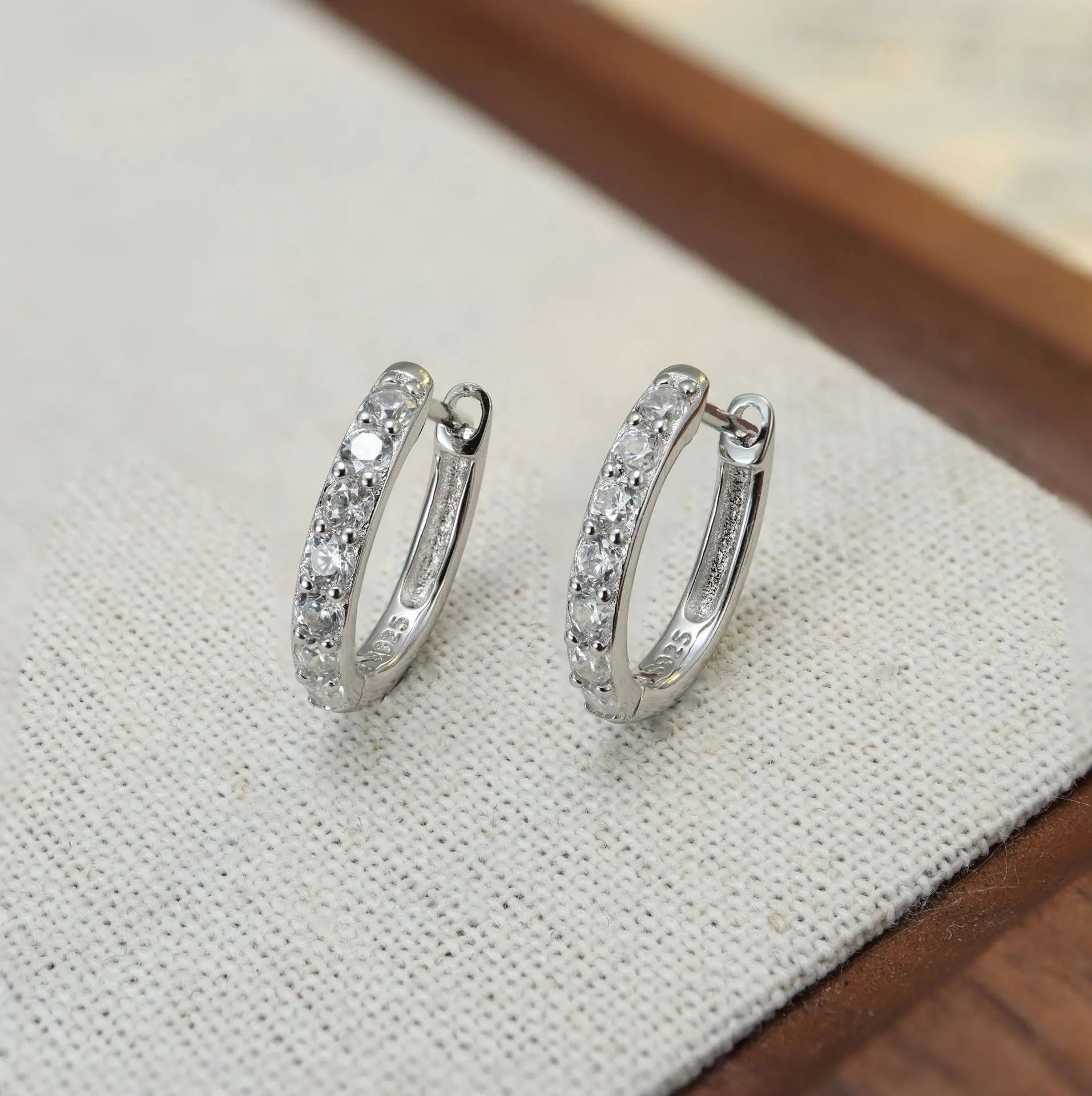 925 Sterling Silver U-Shaped Earrings - Minimalist Geometric Stud Earrings | Elegant White Gold Jewelry for Women TED